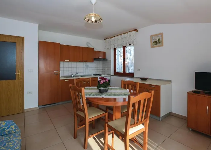 דירה 2 Bedroom Amazing In *